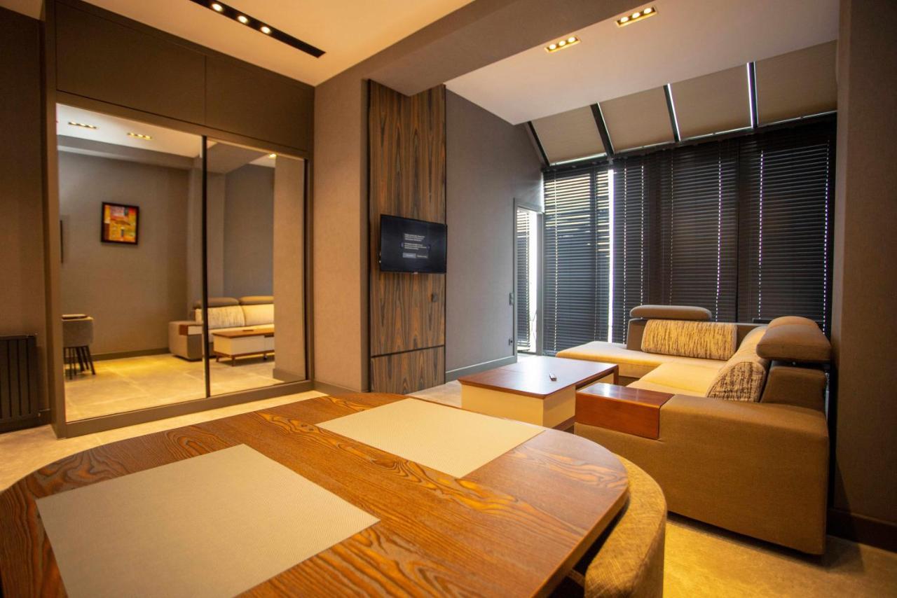 Gumbati Apart Hotel บาทูมิ ภายนอก รูปภาพ